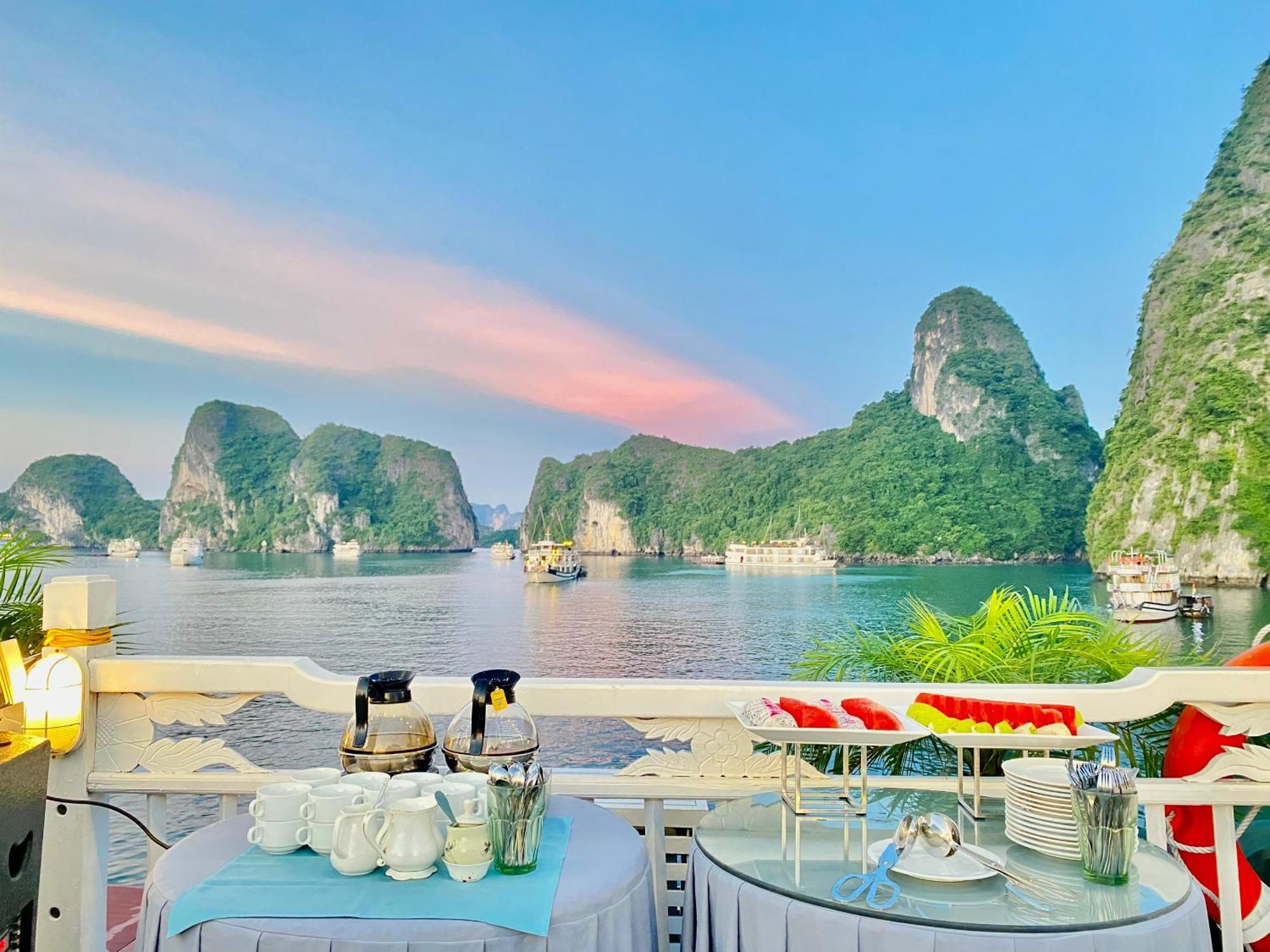 Hera Grand Luxury Cruise Ha Long Zewnętrze zdjęcie